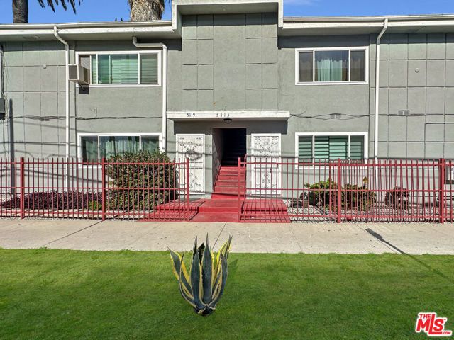 5113 Roseland Street 3, Los Angeles, CA 90016