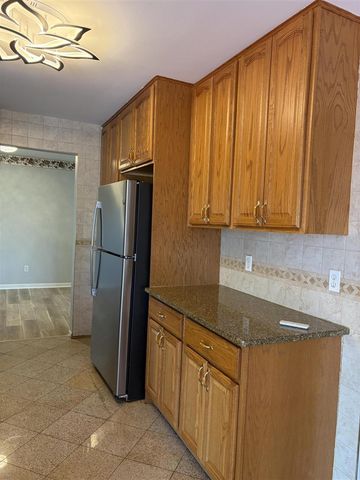 4101 Rolling Meadow Lane, Ypsilanti, MI 48197