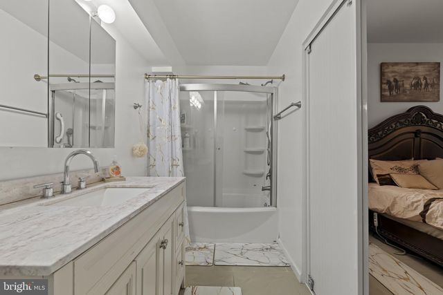87 HAMPTON GATE DR, Sicklerville, NJ 08081