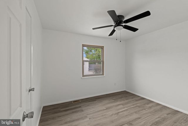 87 HAMPTON GATE DR, Sicklerville, NJ 08081