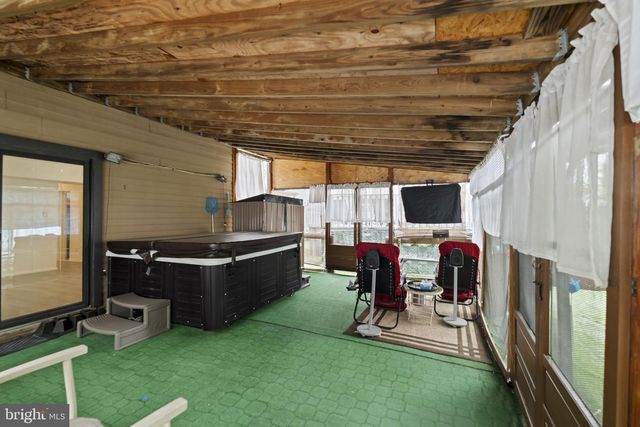 87 HAMPTON GATE DR, Sicklerville, NJ 08081