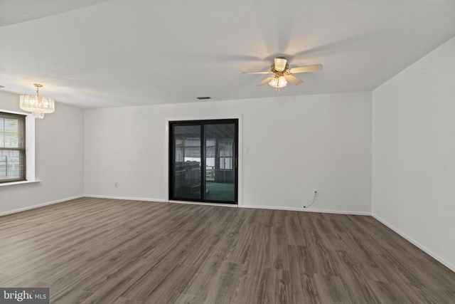 87 HAMPTON GATE DR, Sicklerville, NJ 08081