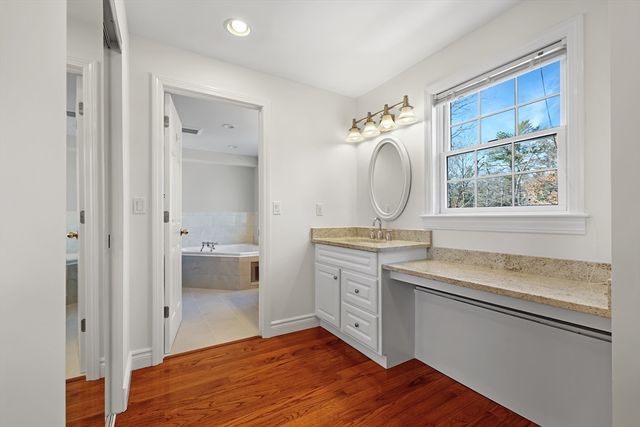 1 Katies Way, Sandwich, MA 02537
