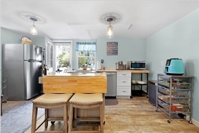 1 Katies Way, Sandwich, MA 02537