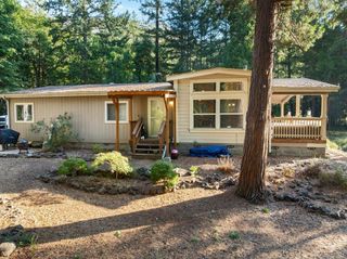 12272 S Fork Little Butte Creek Road, Eagle Point, OR 97524