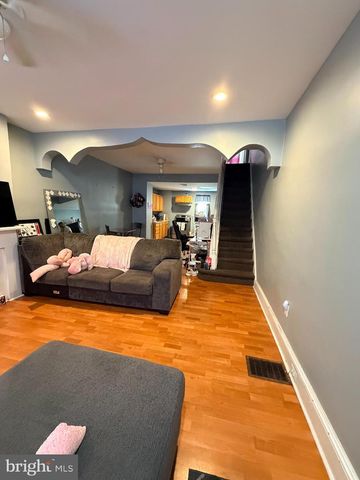 2406 W OAKDALE ST, Philadelphia, PA 19132