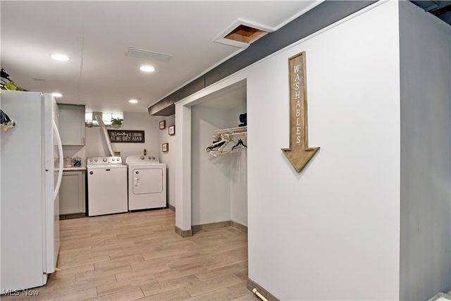 3686 S Sunnyfield Drive, Akron, OH 44321