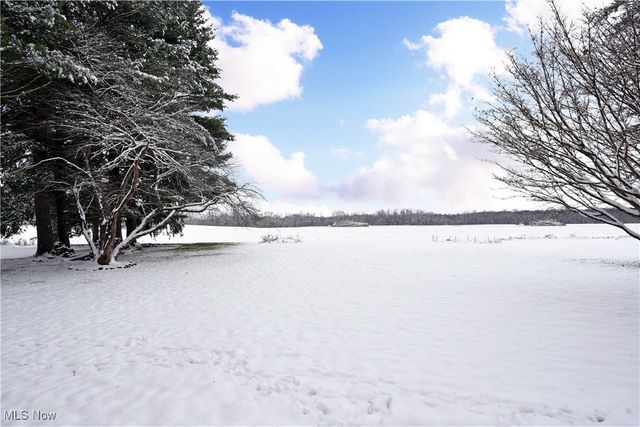 3686 S Sunnyfield Drive, Akron, OH 44321