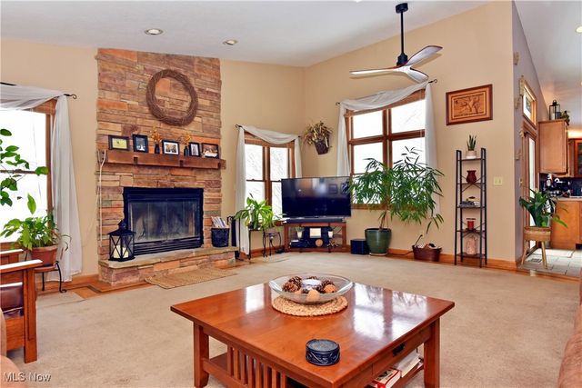 3686 S Sunnyfield Drive, Akron, OH 44321