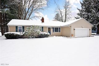 3686 S Sunnyfield Drive, Akron, OH 44321