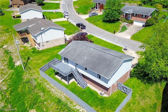 3237 Saint Charles Drive, Steubenville, OH 43952