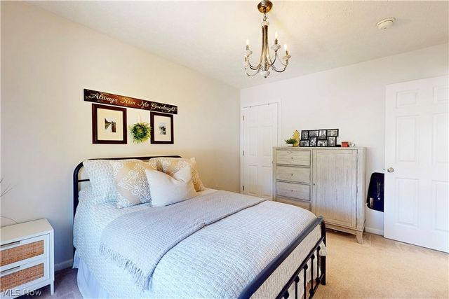 3237 Saint Charles Drive, Steubenville, OH 43952