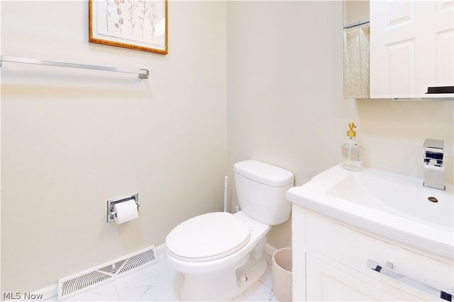 3237 Saint Charles Drive, Steubenville, OH 43952
