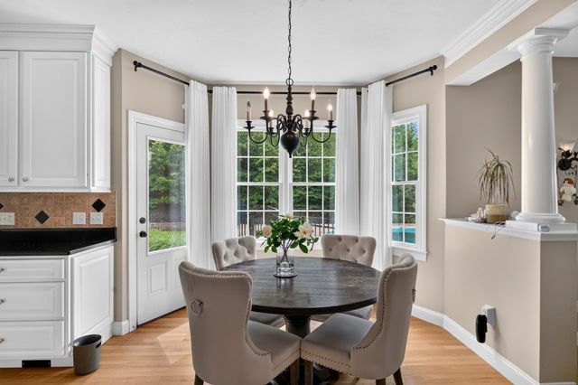 21 Ashwood Cir, Shrewsbury, MA 01545