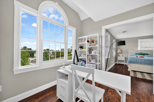 21 Ashwood Cir, Shrewsbury, MA 01545