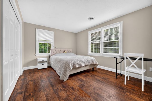 21 Ashwood Cir, Shrewsbury, MA 01545
