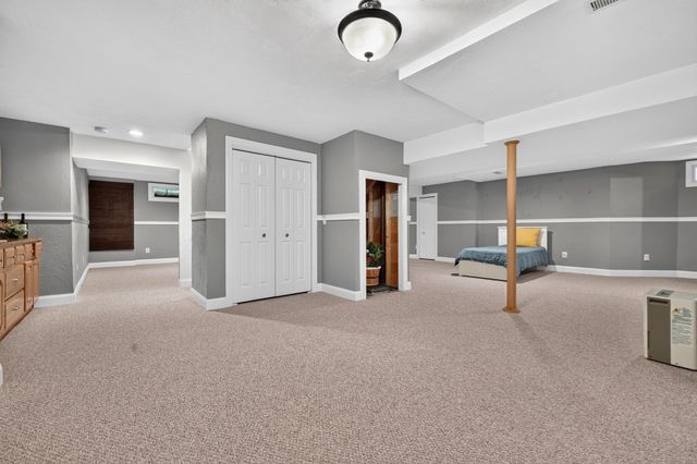 21 Ashwood Cir, Shrewsbury, MA 01545