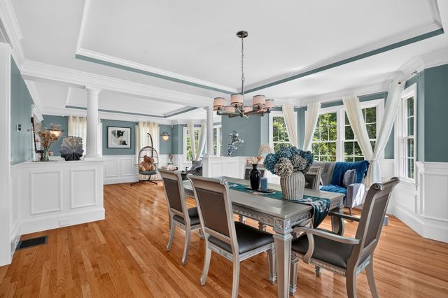 21 Ashwood Cir, Shrewsbury, MA 01545