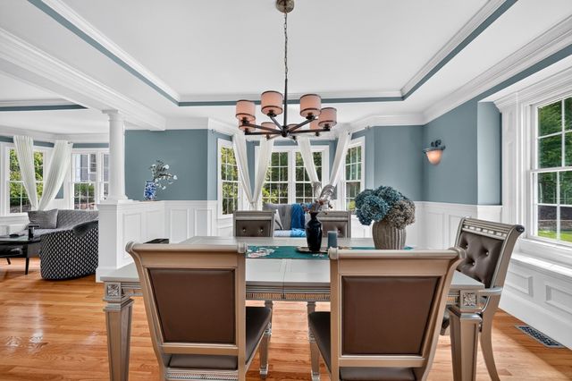 21 Ashwood Cir, Shrewsbury, MA 01545