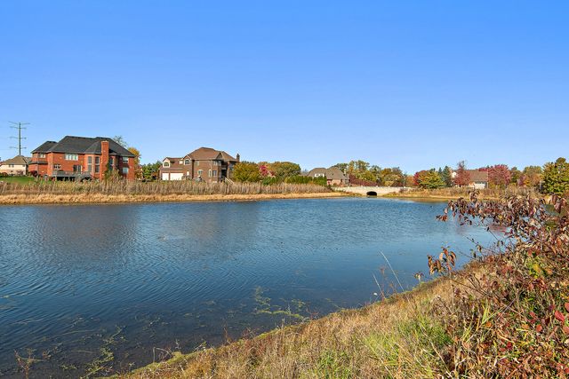 8839 Indiana Harbor Drive, Frankfort, IL 60423