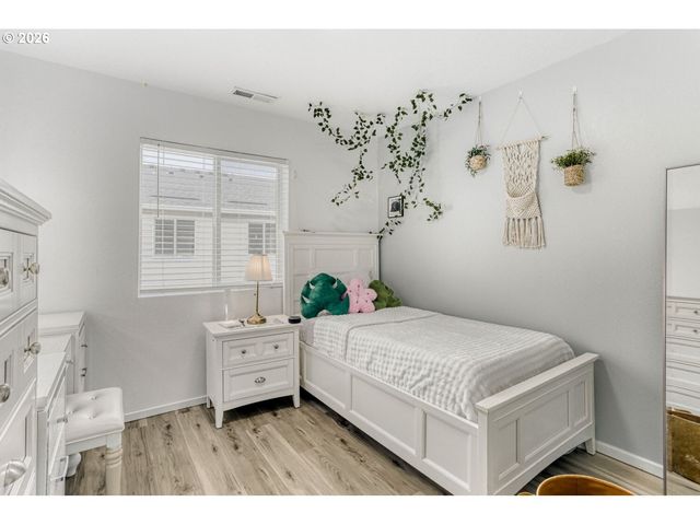 7784 Nw SITKA Ter, Portland, OR 97229