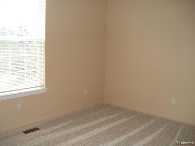 1782 Shepherds, Troy, MI 48084