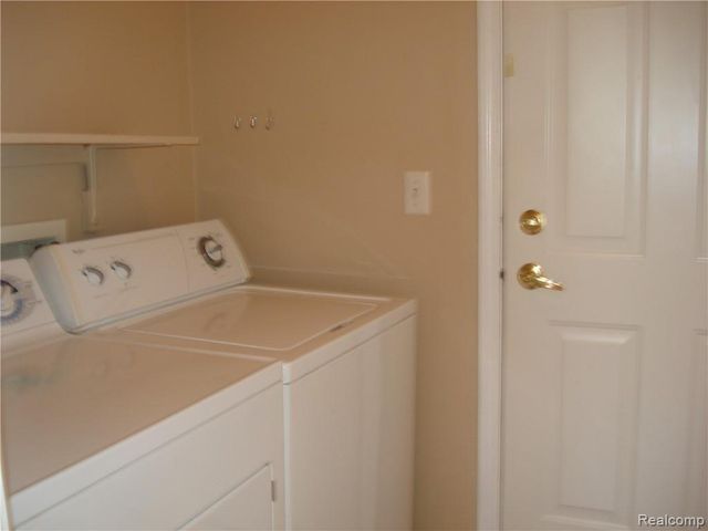 1782 Shepherds, Troy, MI 48084