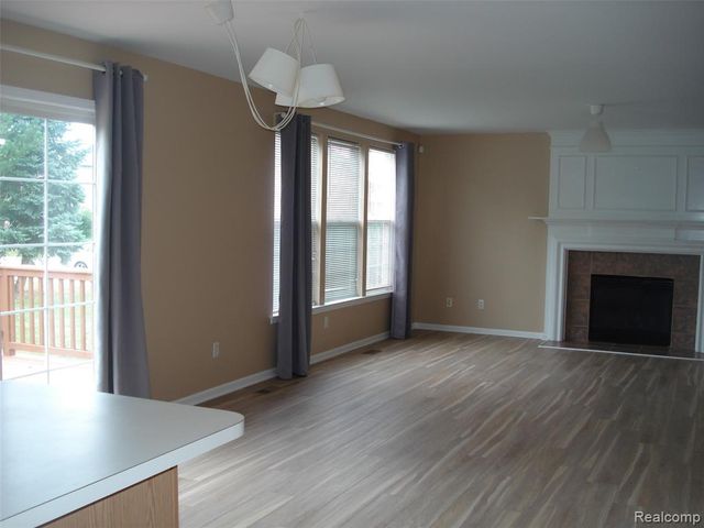 1782 Shepherds, Troy, MI 48084