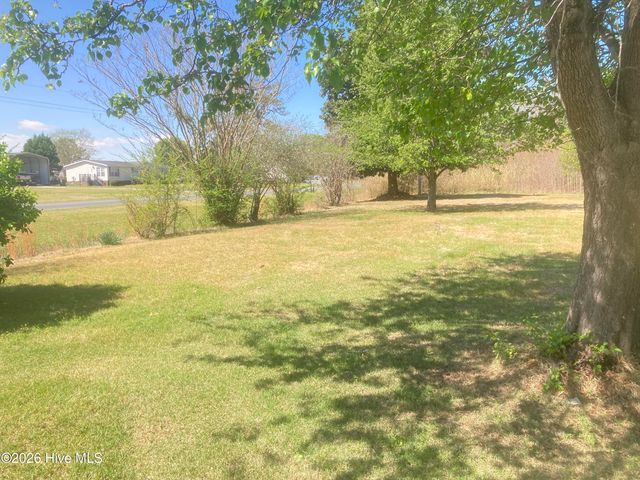 1586 Gum Swamp Church Road, Greenville, NC 27834