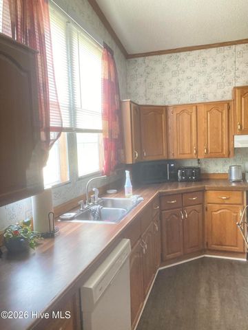 1586 Gum Swamp Church Road, Greenville, NC 27834