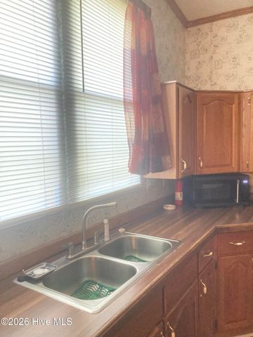 1586 Gum Swamp Church Road, Greenville, NC 27834