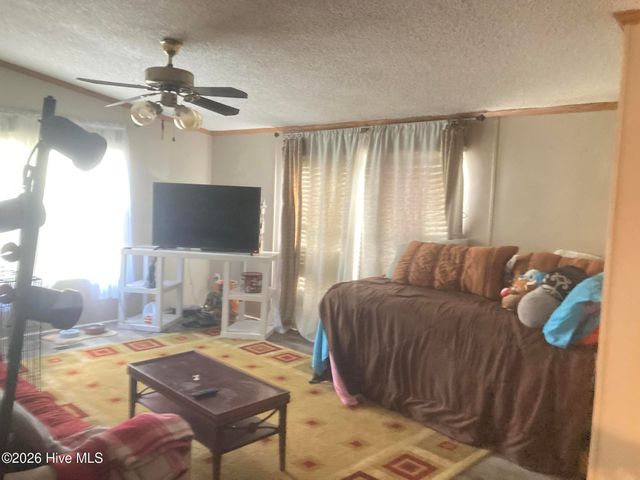 1586 Gum Swamp Church Road, Greenville, NC 27834