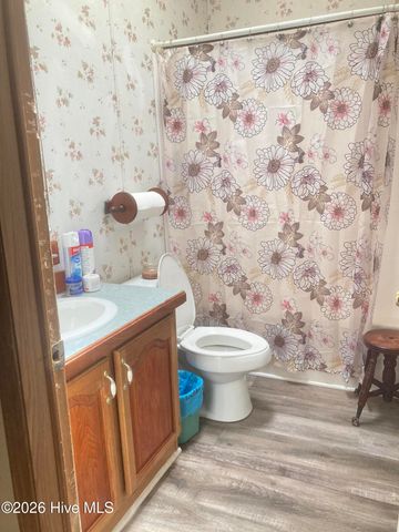 1586 Gum Swamp Church Road, Greenville, NC 27834