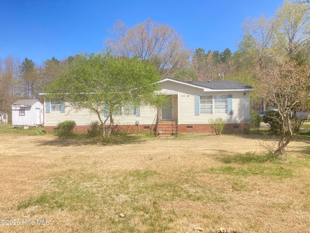 1586 Gum Swamp Church Road, Greenville, NC 27834