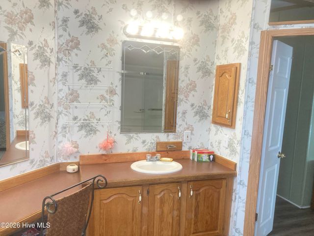 1586 Gum Swamp Church Road, Greenville, NC 27834