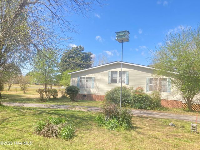 1586 Gum Swamp Church Road, Greenville, NC 27834