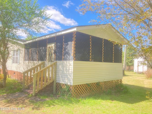 1586 Gum Swamp Church Road, Greenville, NC 27834