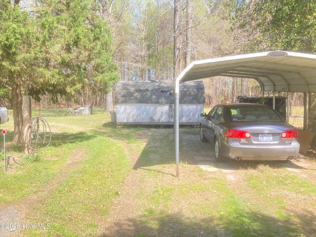 1586 Gum Swamp Church Road, Greenville, NC 27834