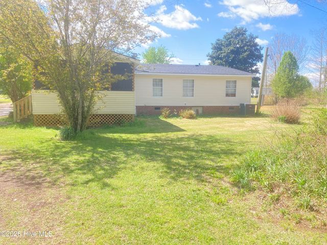 1586 Gum Swamp Church Road, Greenville, NC 27834
