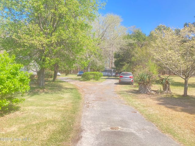 1586 Gum Swamp Church Road, Greenville, NC 27834