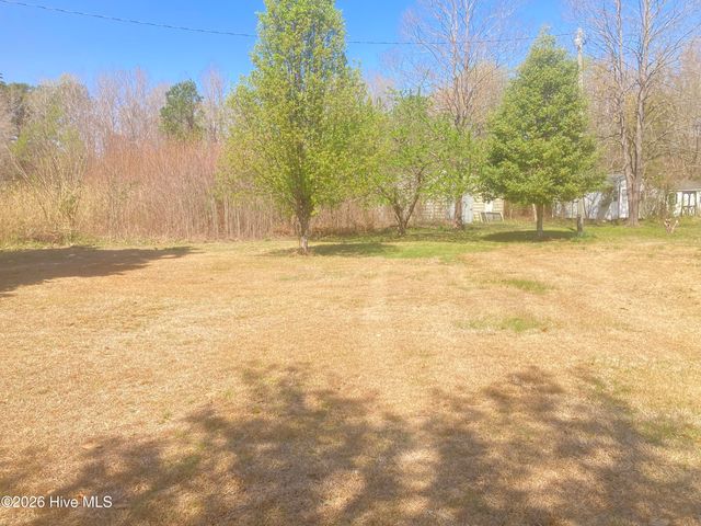 1586 Gum Swamp Church Road, Greenville, NC 27834