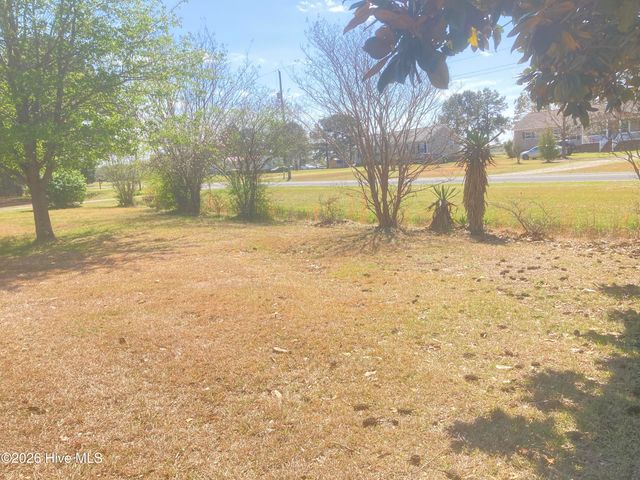 1586 Gum Swamp Church Road, Greenville, NC 27834