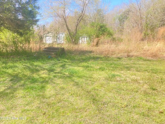 1586 Gum Swamp Church Road, Greenville, NC 27834