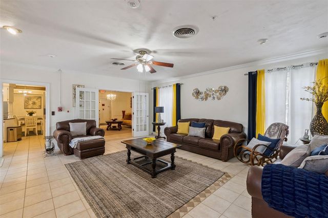 27 S CENTER STREET, Eustis, FL 32726