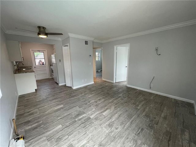 616 NE 11th Avenue, Pompano Beach, FL 33060