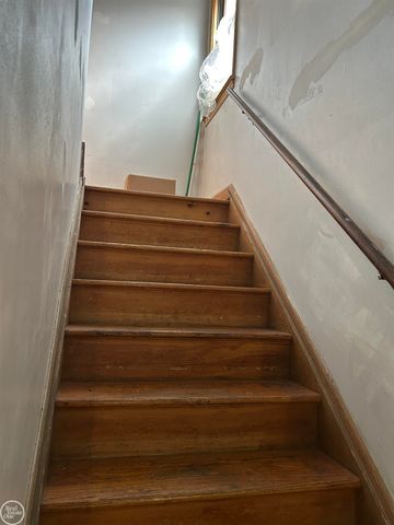 5580 LAKEVIEW Street, Detroit, MI 48213