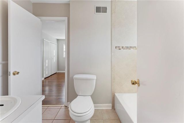 320 Crossville Court, Roswell, GA 30076