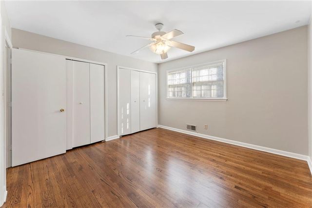 320 Crossville Court, Roswell, GA 30076