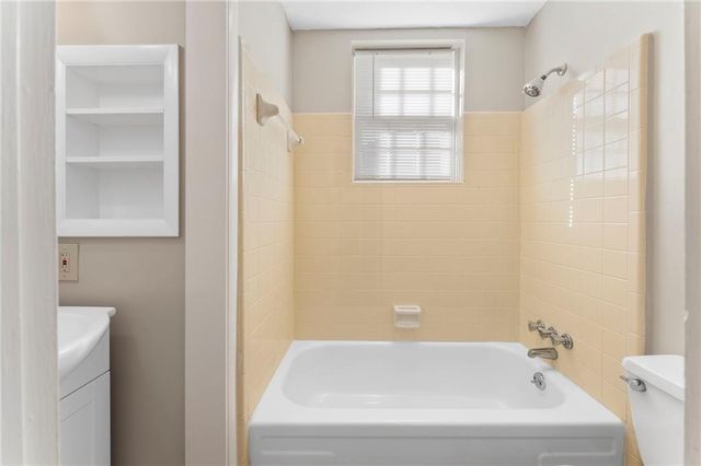 320 Crossville Court, Roswell, GA 30076