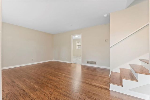 320 Crossville Court, Roswell, GA 30076